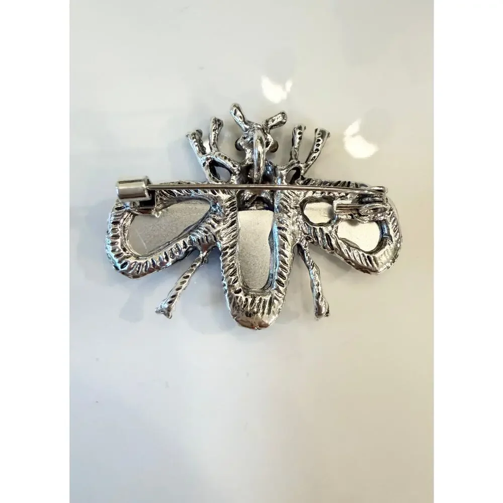 Blue Crystal Bee Brooch Silver Tone Rhinestone Insect Pin Statement Jewelry